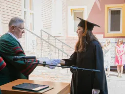 Diplomaoszt&oacute; 2024
