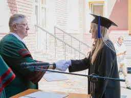 Diplomaoszt&oacute; 2024