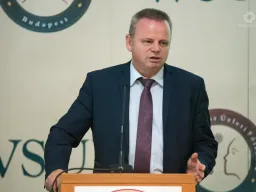 Magyar Tudom&aacute;nyok &Uuml;nnepe 2017 - &bdquo;A VERSENYK&Eacute;PESS&Eacute;G &Eacute;S A HUM&Aacute;N TŐKE&rdquo;